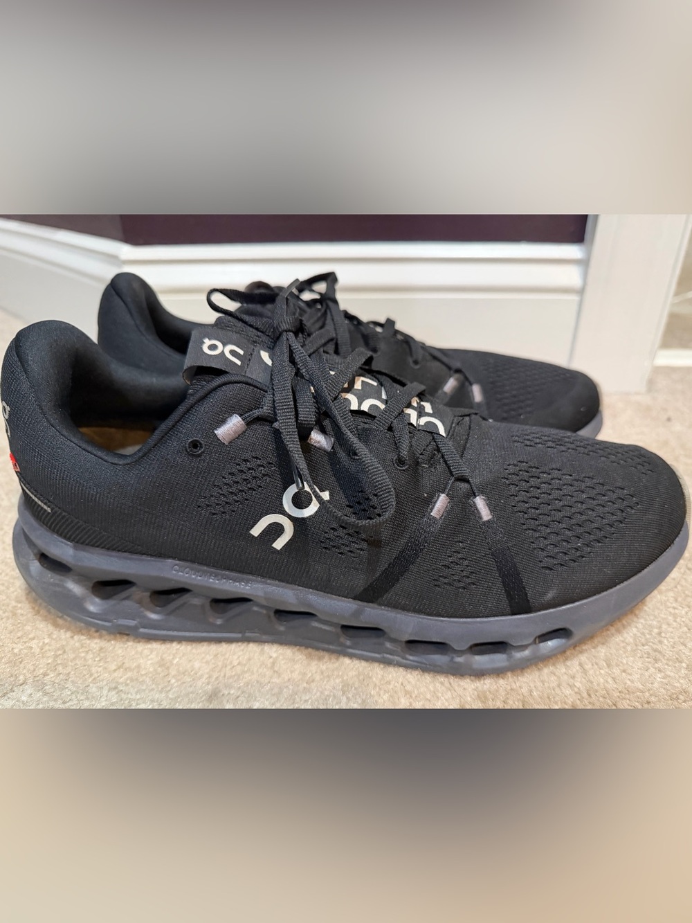 On Cloud Men's Black Sneakers Sz 13